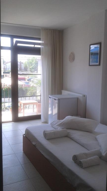 Casa Havana (Adults Only) Костинешти Экстерьер фото